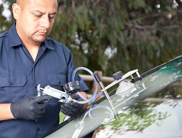 Auto Glass Repair Compton CA - Get Expert Windshield Repair and Replacement Services By Cityline Mobile Auto Glass